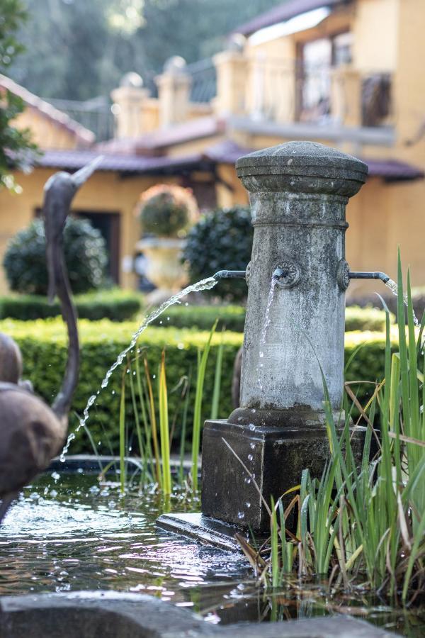 The Tuscan Garden Newcastle Exterior foto